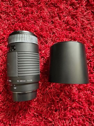 Obiettivo Sigma 75-300 mm per Canon.