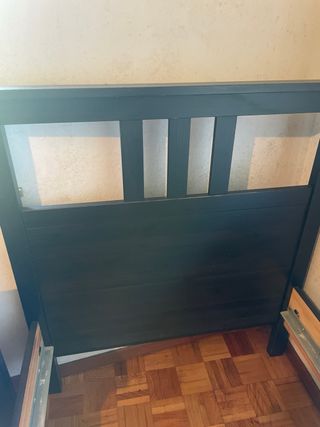 Estructura cama (marco) y 2 mesitas noche de Ikea