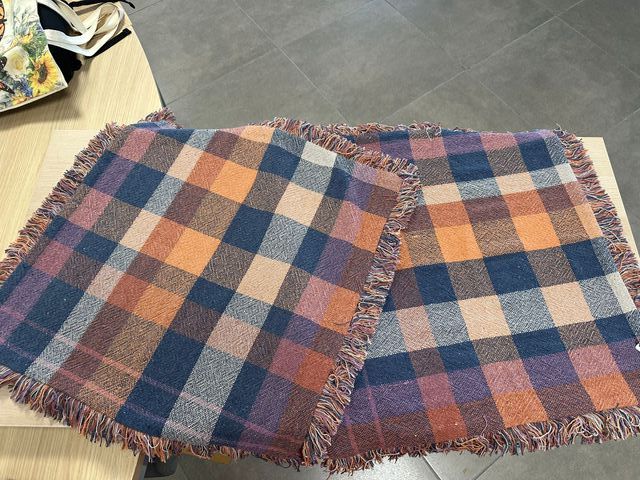 2 Fundas Cojín Madam Stoltz Cuadros Naranja/Morado