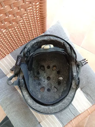Casco Negro Skate Patinete Patines