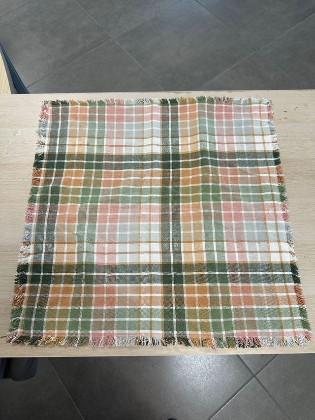 Funda Cojín Madam Stoltz Cuadros