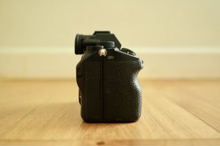 Sony A7III con scatola e cavi originali 
