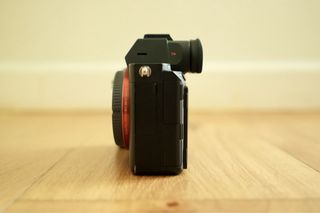 Sony A7III con scatola e cavi originali 