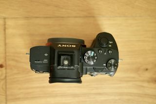 Sony A7III con scatola e cavi originali 
