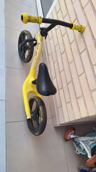 Bici iniciación aprendizaje luz en ruedas