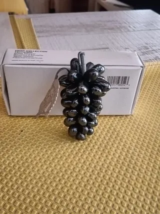 Adorno Fruta Metal Negro/Plata
