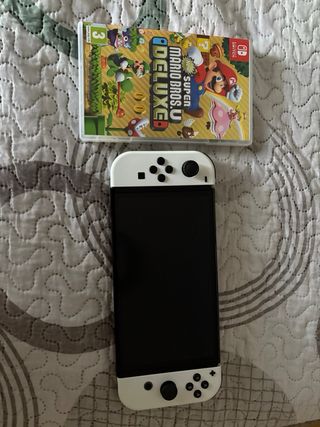 Nintendo Switch OLED Mario Kart 8 Deluxe