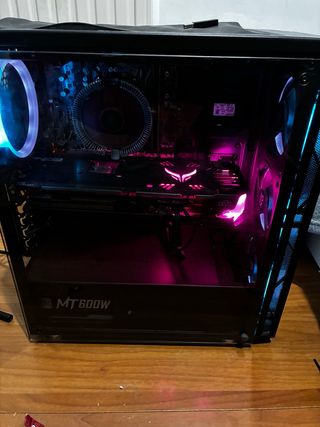 Ordenador sobremesa gaming RGB