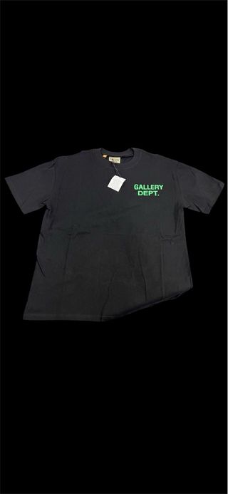 Camiseta Gallery Dept