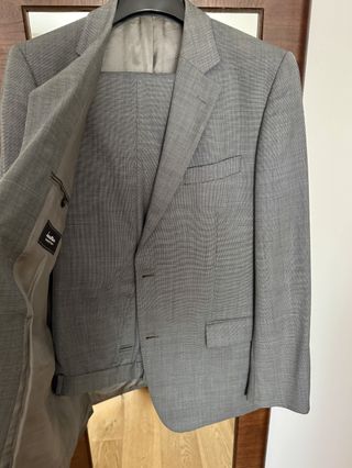 Traje gris de vestir, talla 54/46