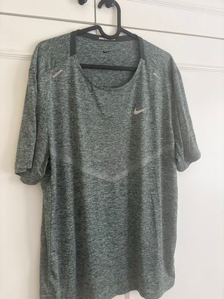 Camiseta Nike Running Dri-FIT Talla L