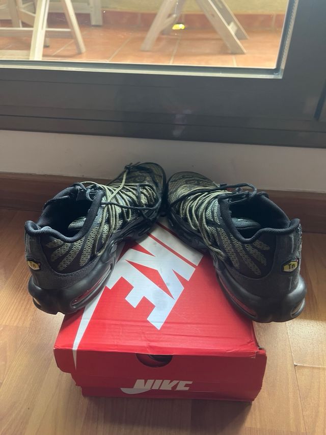 Nike Air Max Tuned 1 Utility Negro/Verde