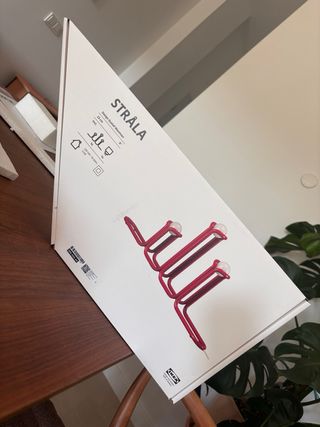 Lámpara roja Gustaf Westman Ikea