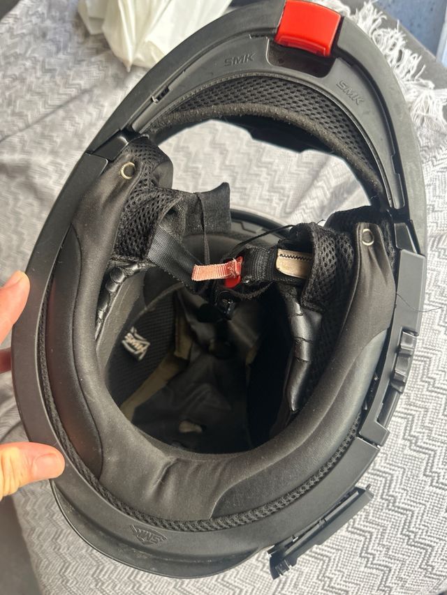 Casco SMK Negro Mate