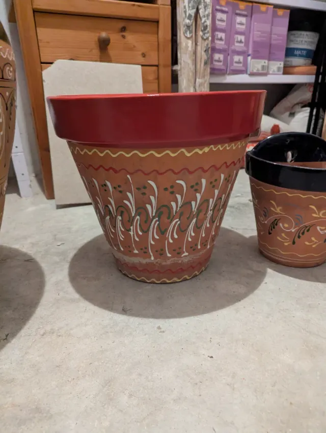 Conjunto maceteros barro decorados