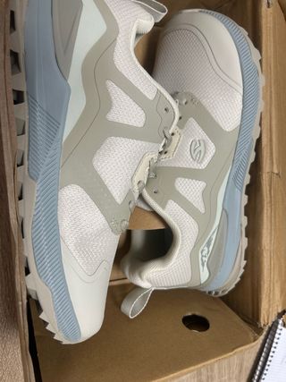 Zapatillas Hobibear beige y grises
