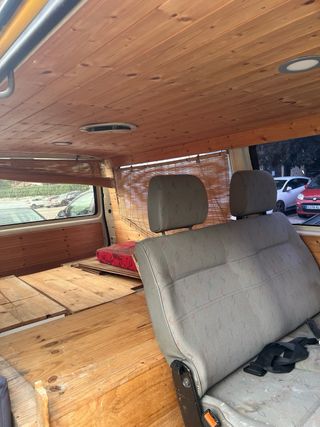 Volkswagen Transporter 2001 2.5 TDI larga(5,2m)