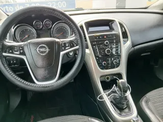 Opel Astra 2014
