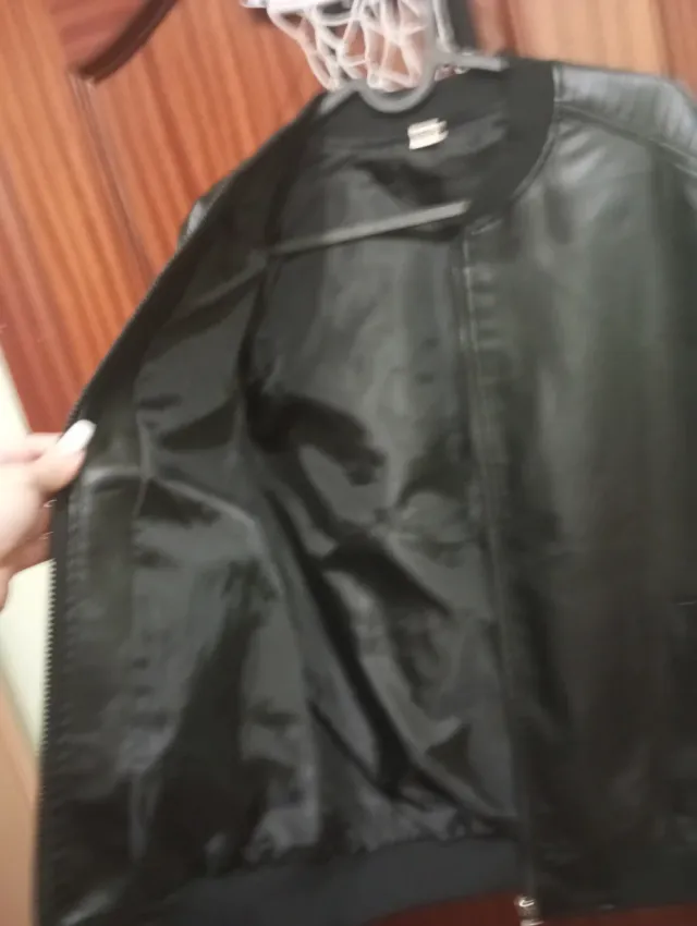 Cazadora polipiel negra niñ@ T12/14