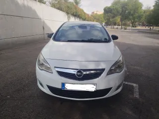 Opel Astra 2010