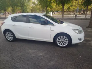 Opel Astra 2010