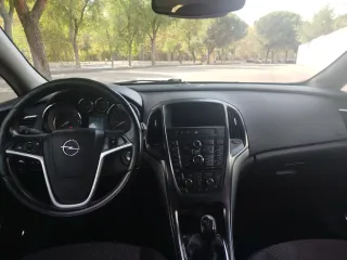 Opel Astra 2010