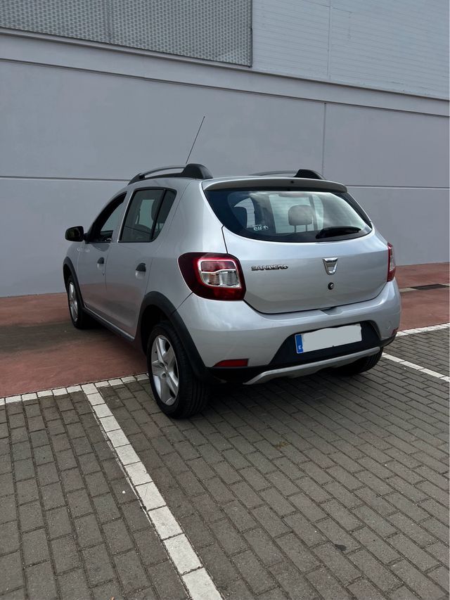 Dacia Sandero 2015