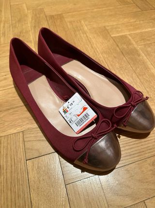 Manoletinas Stradivarius granate talla 41