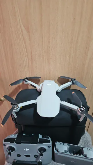 Dji Mini 2 Fly more combo, 3 ciclos.