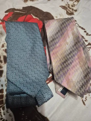 Corbatas de hombre: azul y rosa