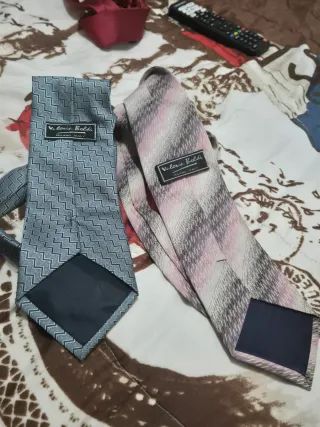 Corbatas de hombre: azul y rosa