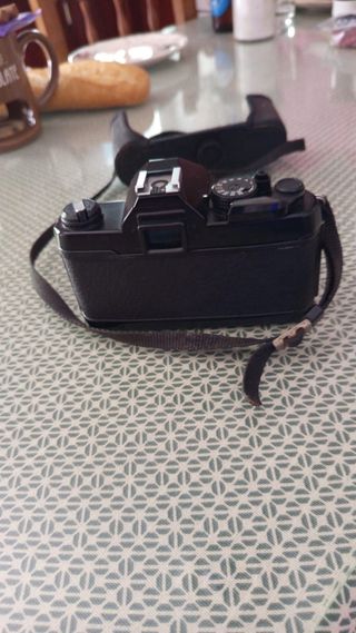 Cámara Yashica FX-3 Super 2000 + Flash Jessops