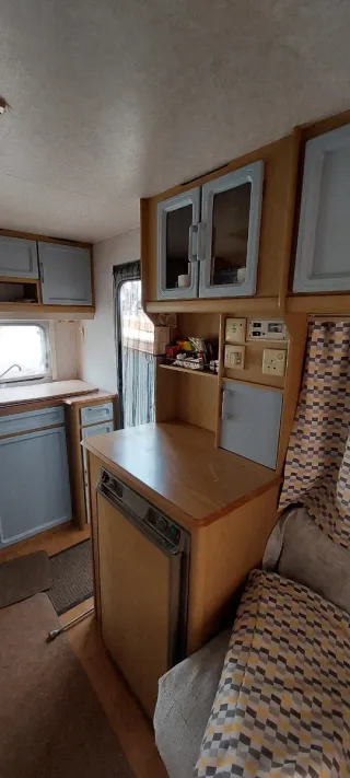 Caravan 