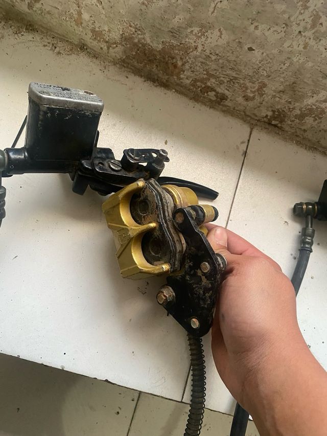 Frenos Pit Bike (Delantero y Trasero)