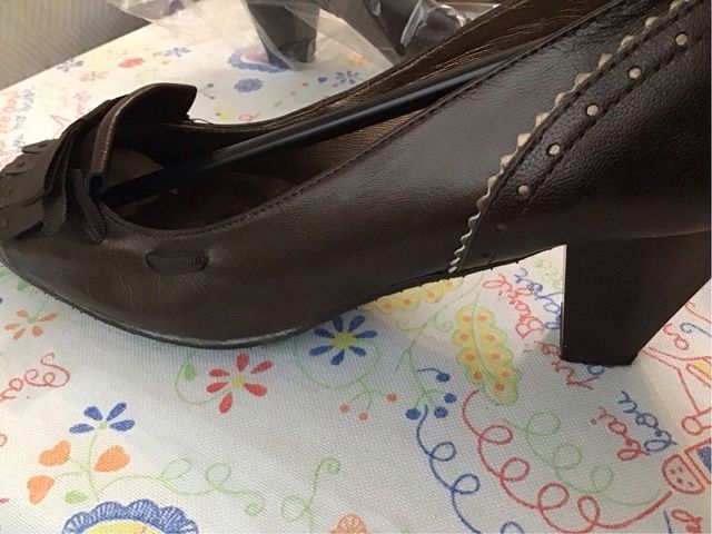 Zapatos de tacón de piel talla 39