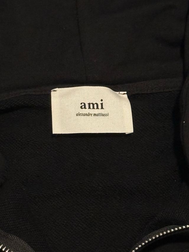 Sudadera Ami Negra con Logo Corazón