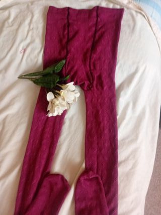 REGALO/Leotardos granates chicas/ talla M 38/40
