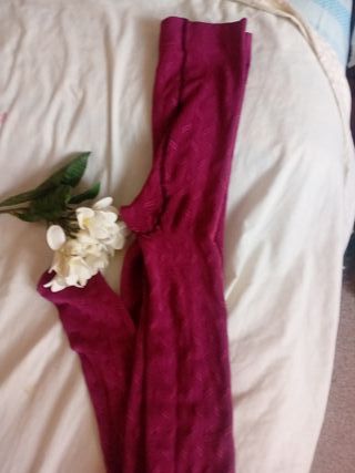 REGALO/Leotardos granates chicas/ talla M 38/40