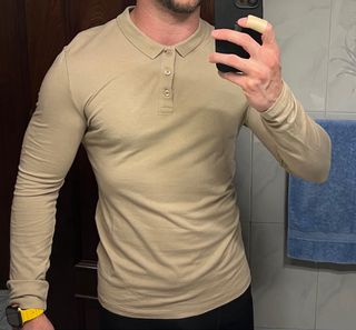 Polo manga larga beige ajustado New Look