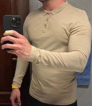Polo manga larga beige ajustado New Look