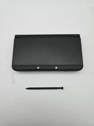 Console Nintendo New 3DS Nera con scheda sd 64gb