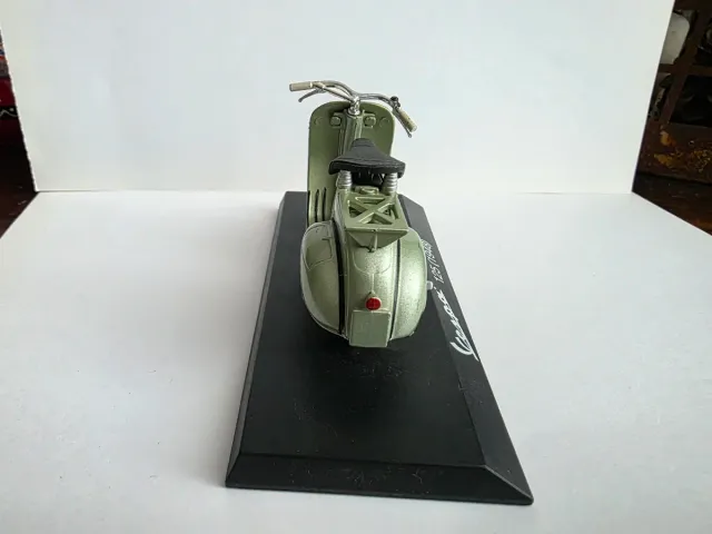 Modellino Vespa 125 (1948) Scala 1:18
