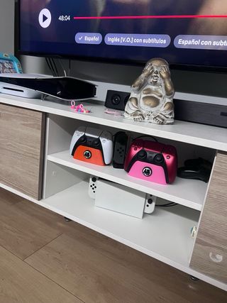 Soporte para mando PS5 estilo Dragon Ball