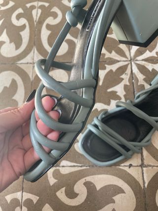Sandalias de tacón verde azulado
