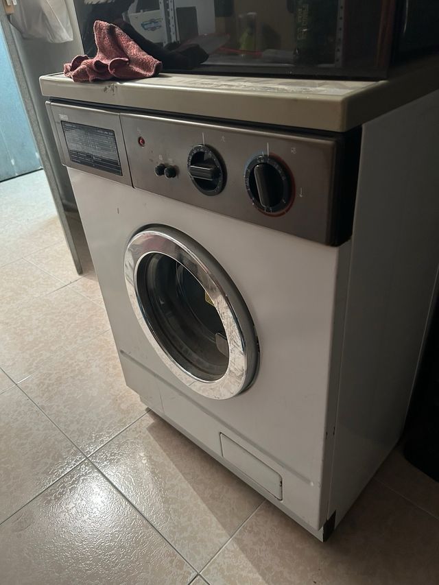 2 Lavadoras . Bosch Serie 4 VarioPerfect Despiece.