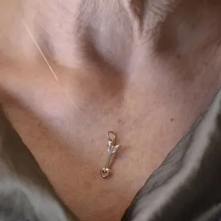 DODO Colgante Flecha Amor Oro Rosa