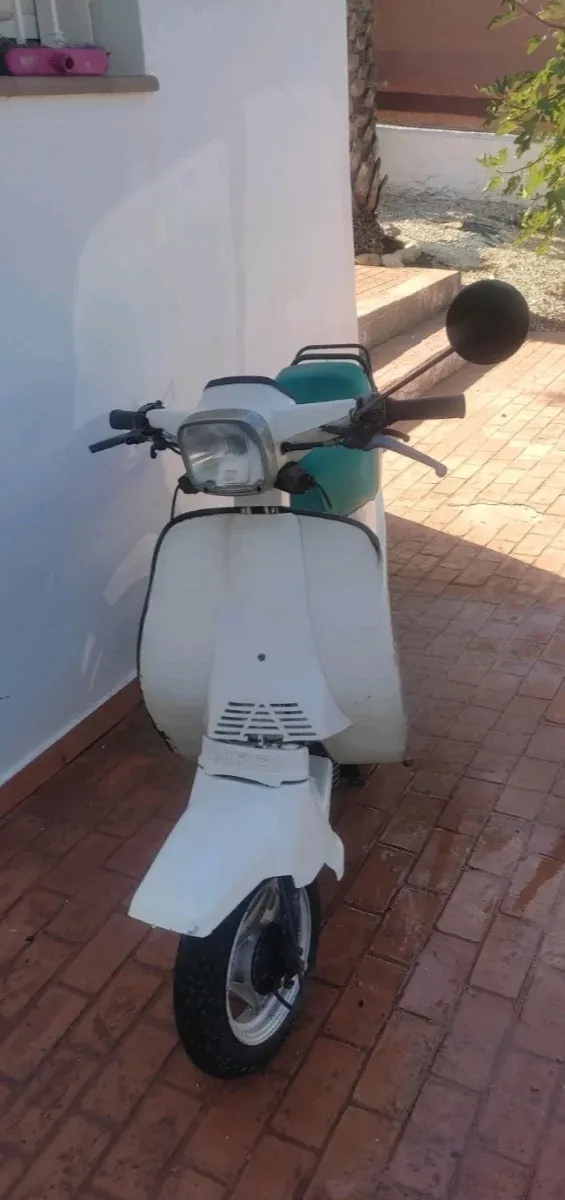 Derbi DS sin papeles.