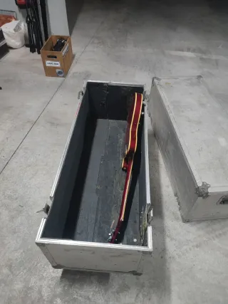 Cajón Hard Case con ruedas