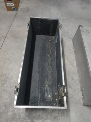 Cajón Hard Case con ruedas