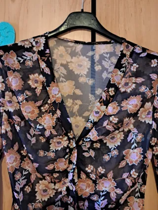 Blusa estampada floral manga larga